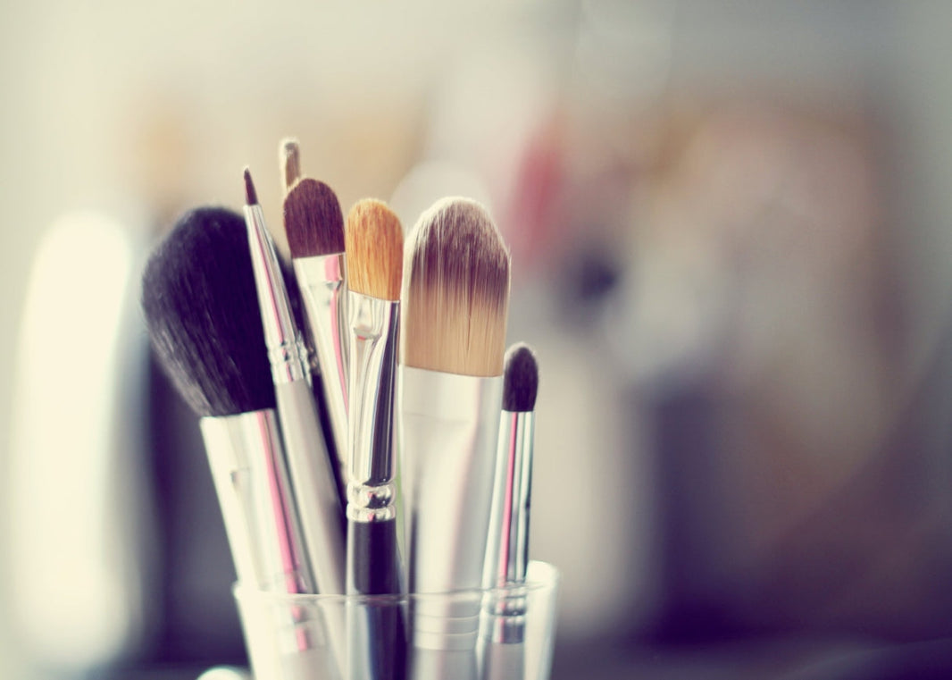 Cleaning Makeup Brushes: Simple Ways to Make Them Look Brand New Again