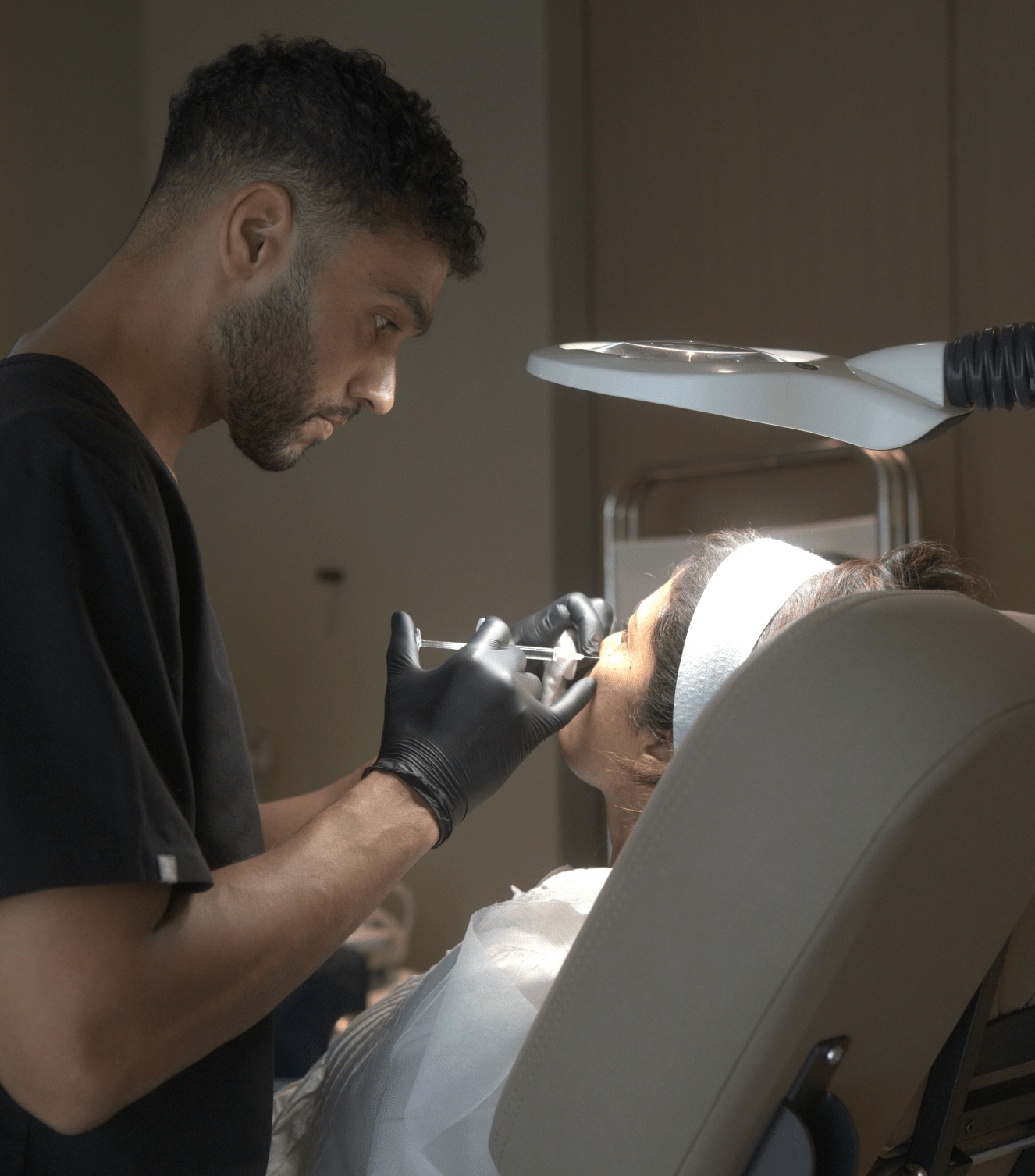 PRF under-eye treatment at BROWZ Dubai using fine needle injection to boost collagen and tissue regeneration for under-eye.