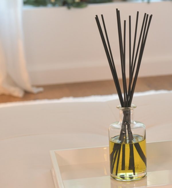 BROWZ FESTIVE REED DIFFUSER